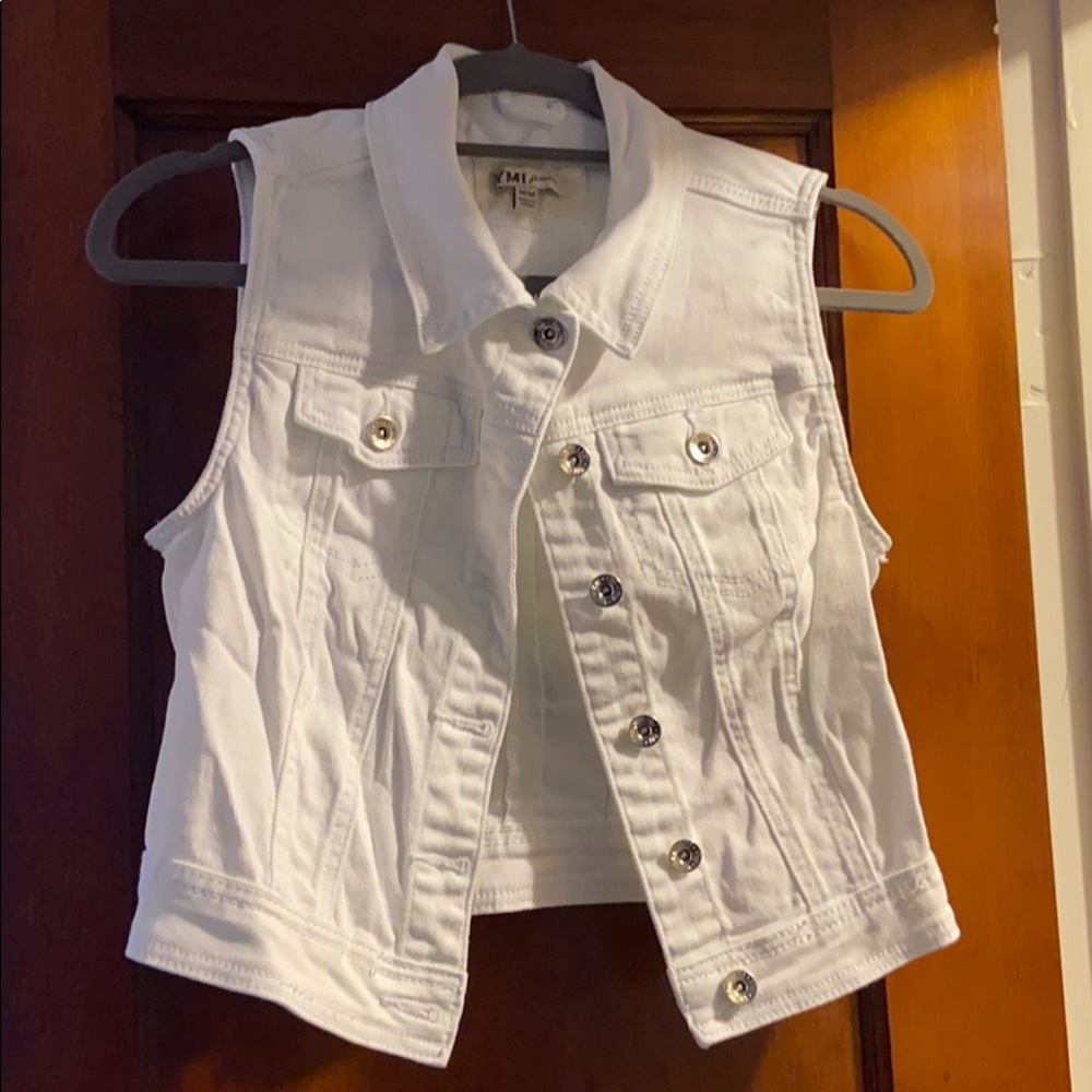 White denim vest